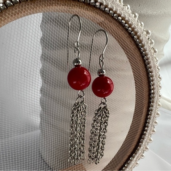 CHAIN Drop Long Earrings with Red Beads - Picture 10 of 10
